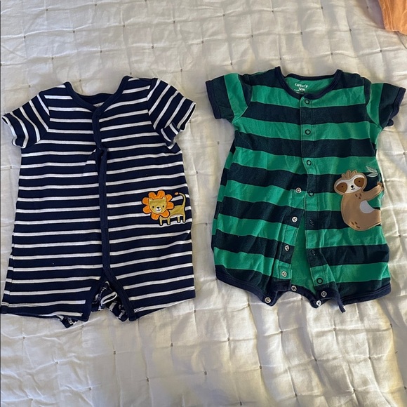 11 piece 12mo. Cute Baby Boy Animal themed Clothes (040) - Picture 14 of 16